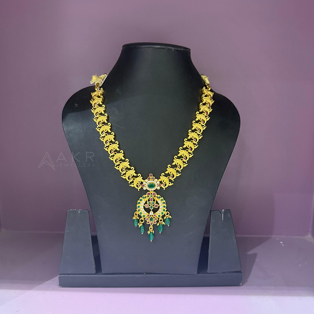 Radiant Antique Style Necklace