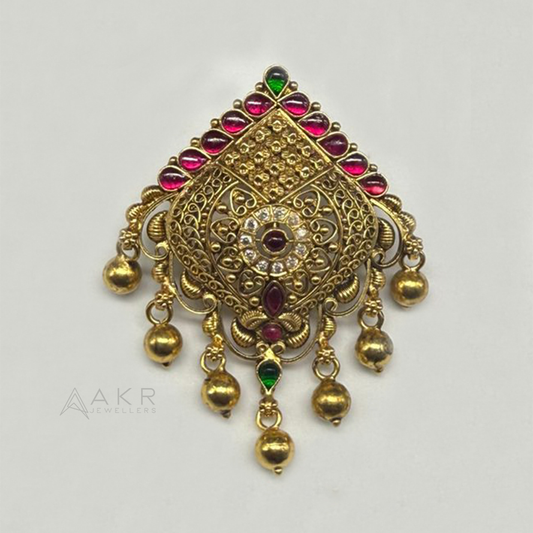 Geometric Diamond Shape Pendant