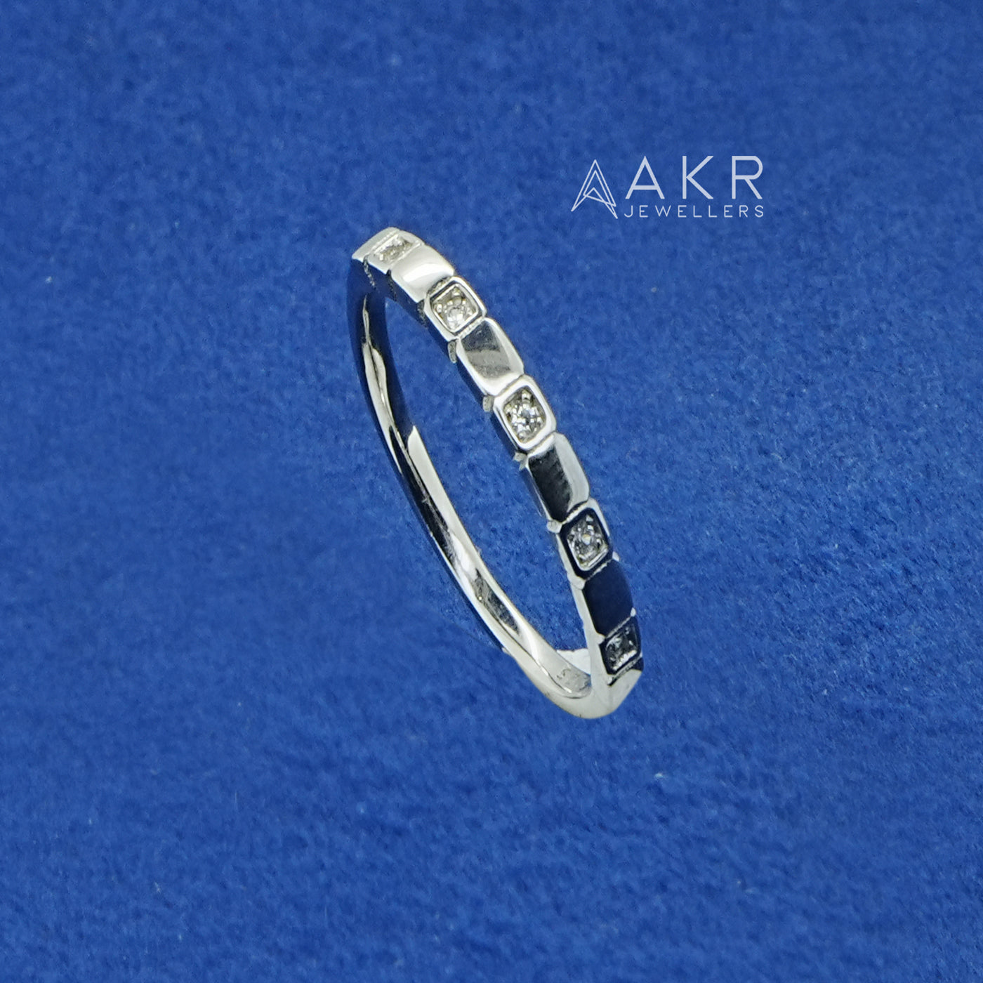 STR RING