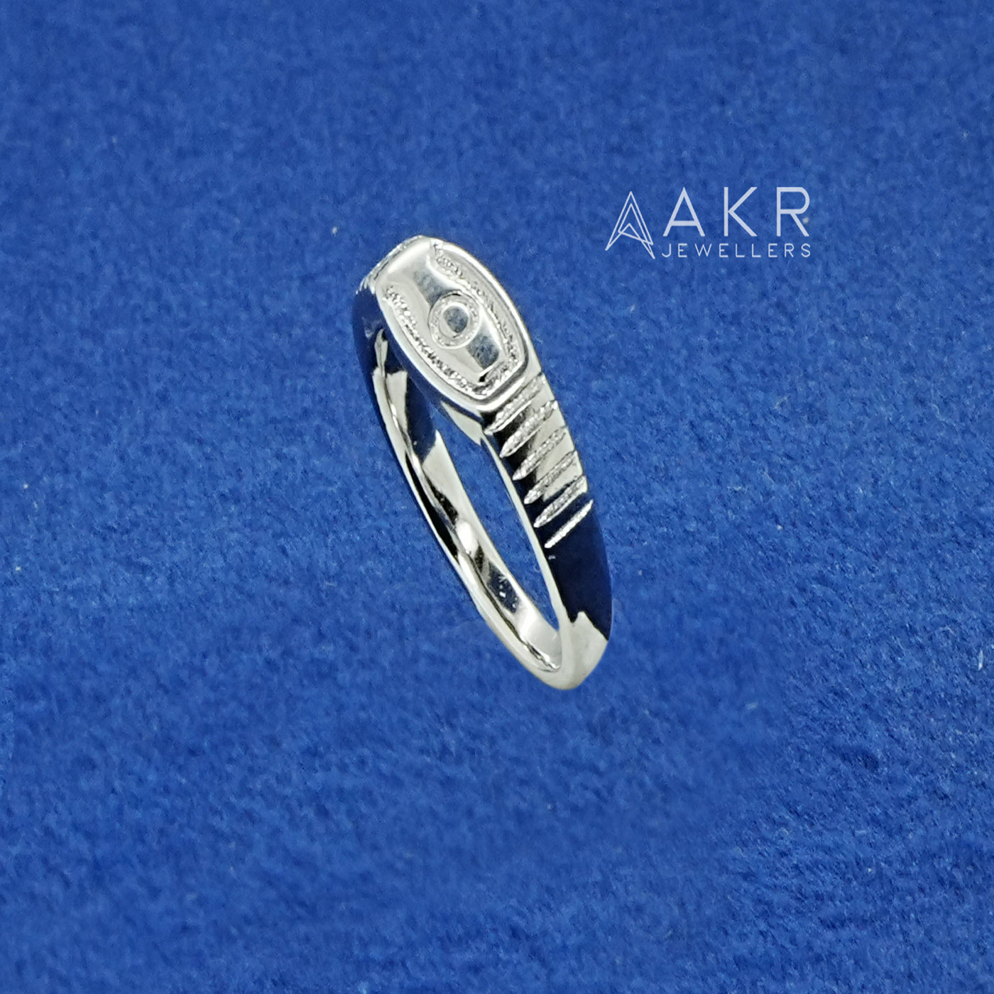SM RING