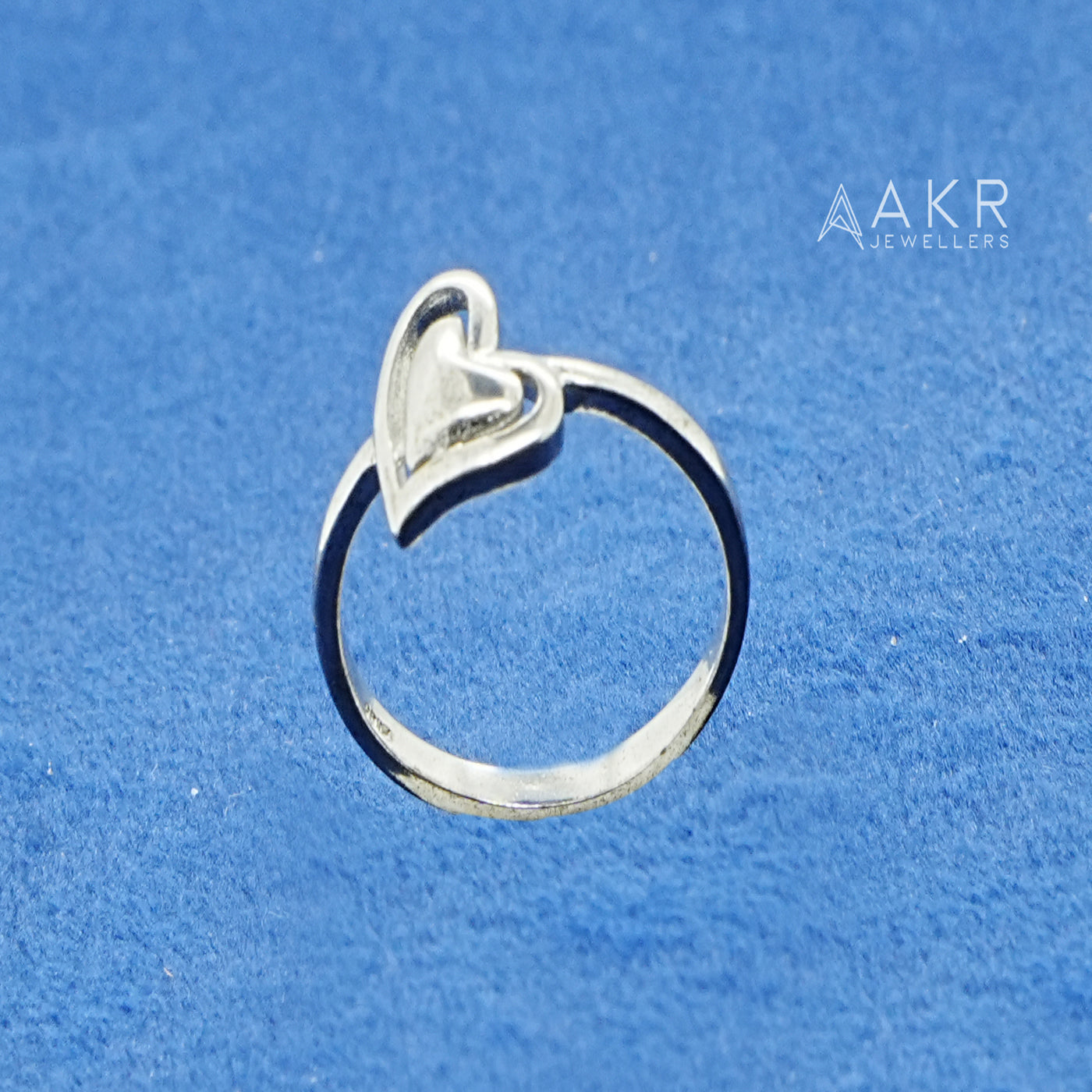 LU RING